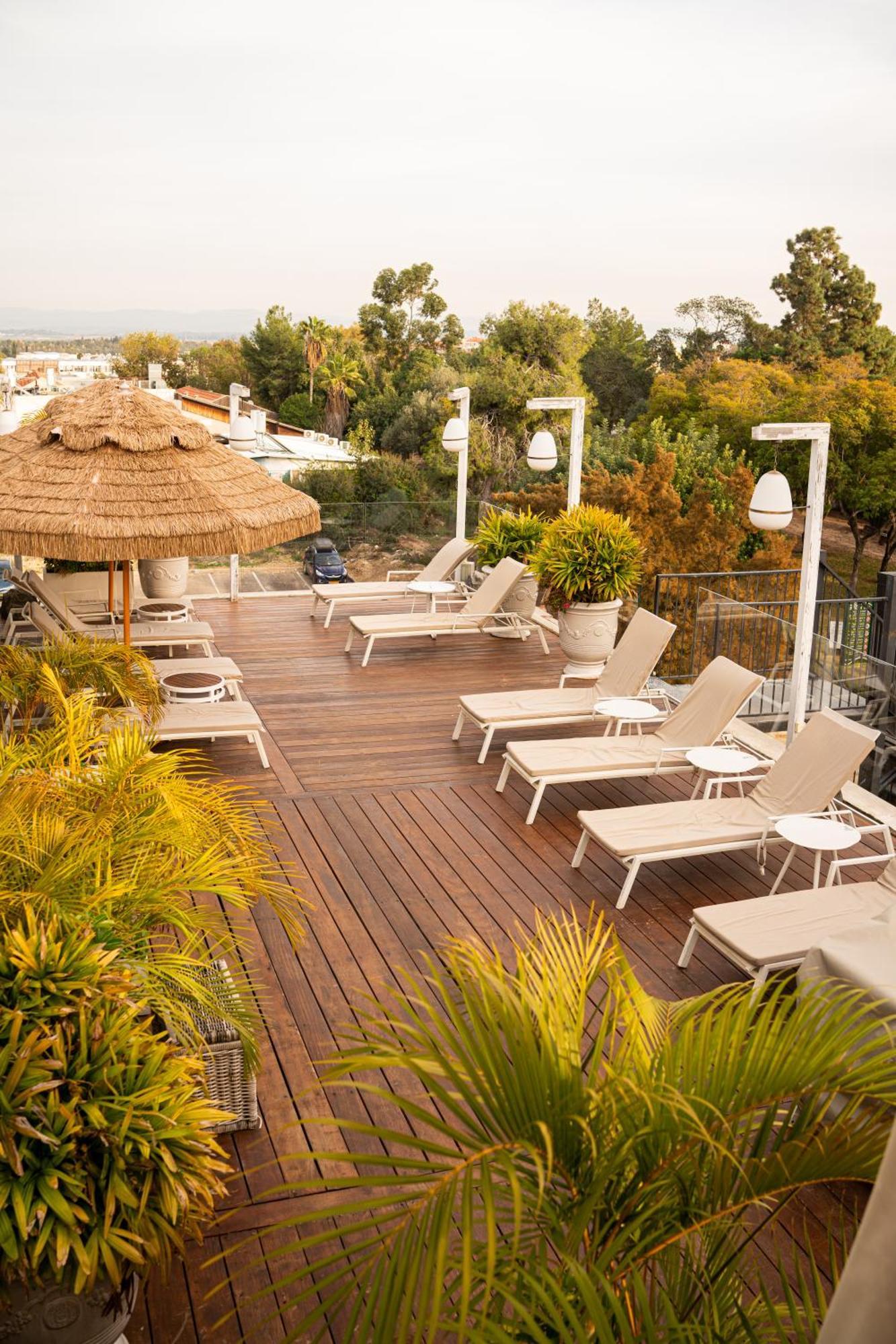 Lear Sense Hotel Gedera エクステリア 写真