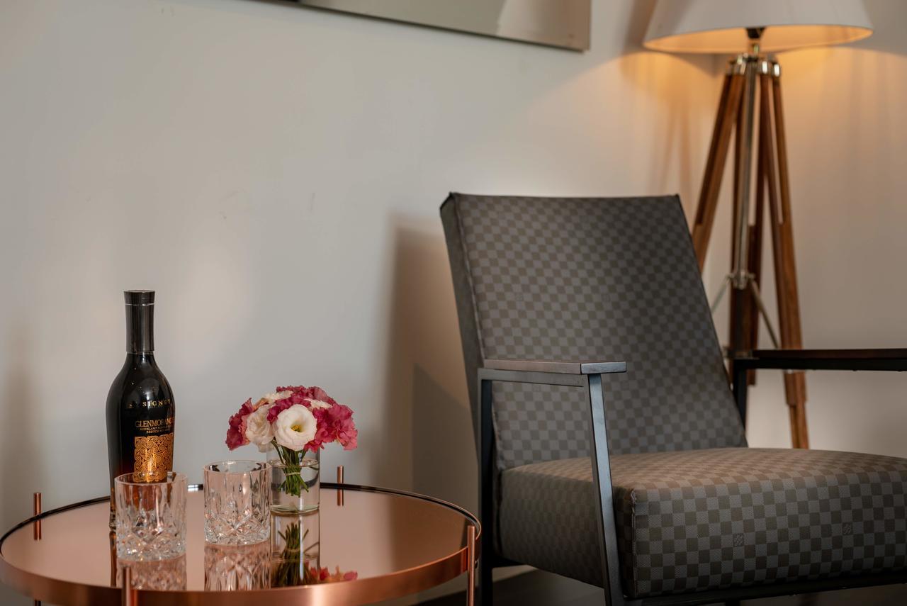 Lear Sense Hotel Gedera エクステリア 写真