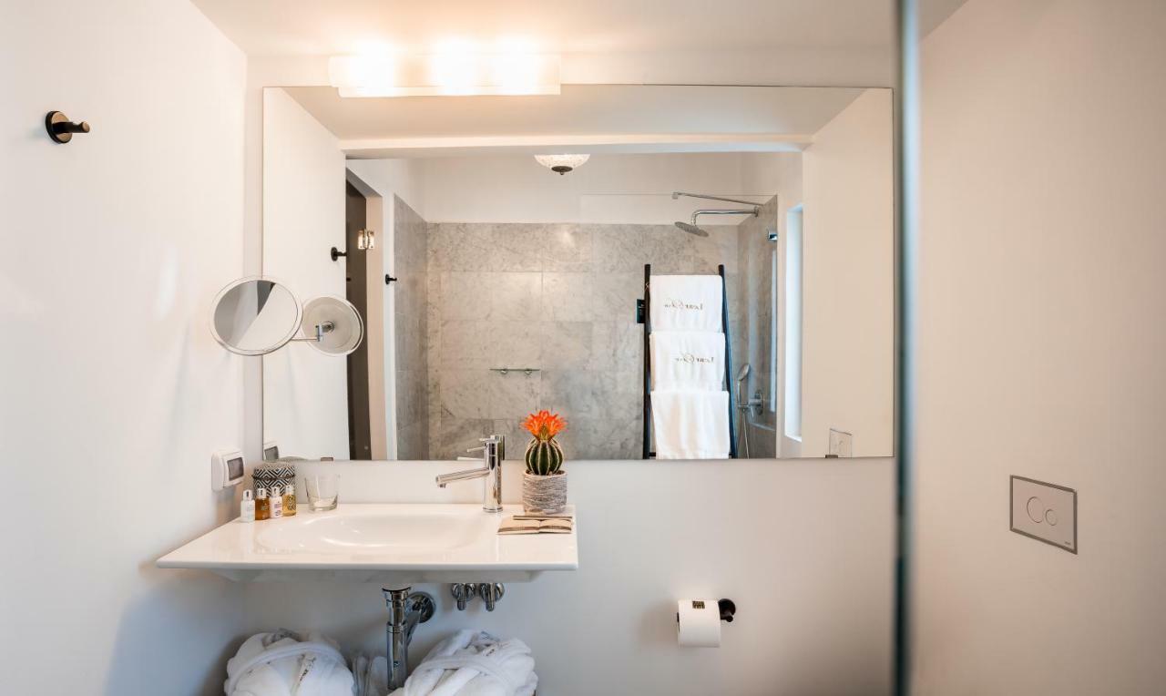 Lear Sense Hotel Gedera エクステリア 写真